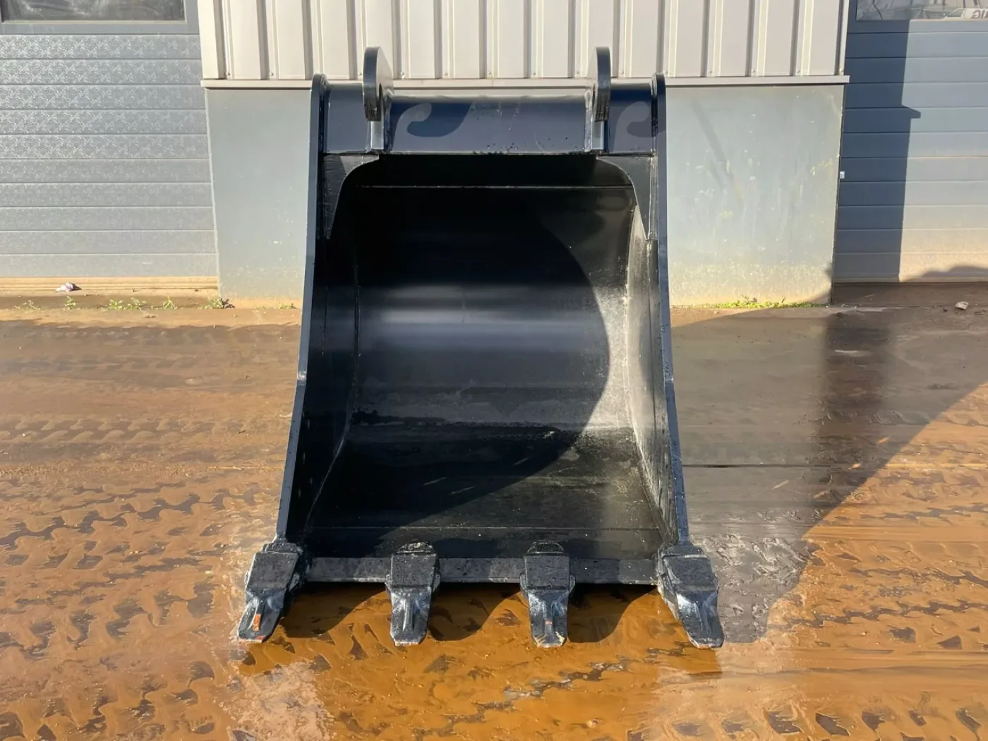 Excavator bucket Caterpillar CW40 - 4