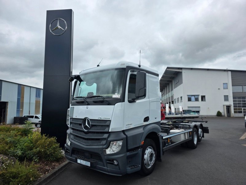 Mercedes Benz Actros 2542 L 6x2 BDF Retarder ADR