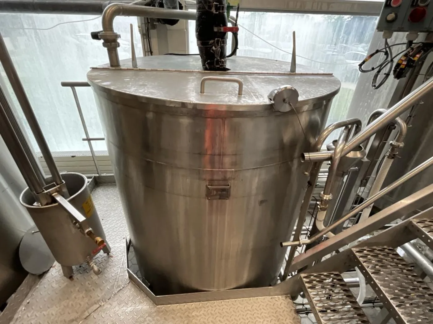 Chaudronnerie Tuyauterie Chaudronnerie Tuyauterie 1500 Litre Stainless Steel Mixing Tank - 4