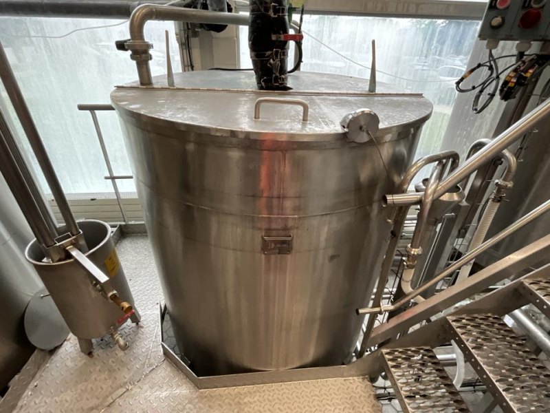 Chaudronnerie Tuyauterie Chaudronnerie Tuyauterie 1500 Litre Stainless Steel Mixing Tank