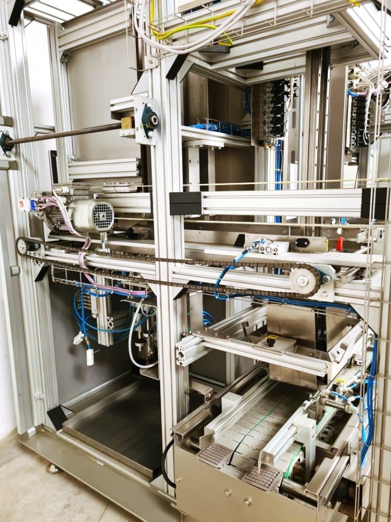 LINEA DI INCARTONAMENTO CON ROBOT – ITALPROJECT – Mod. ABB IRB 260 / EUROFORM 20N / TAPE 2