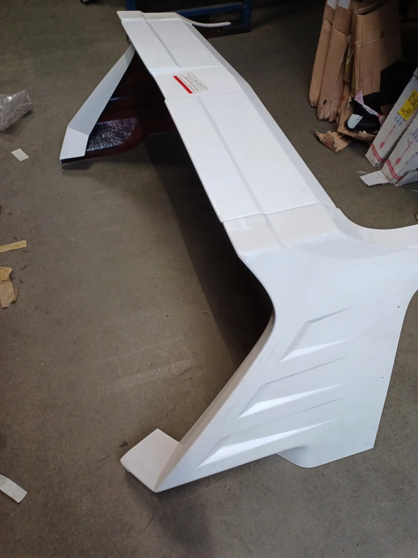 Lund Racerback Chevrolet/GMC cab fairings - 1