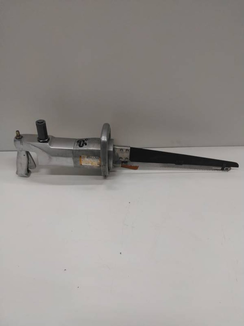 Breaking saw