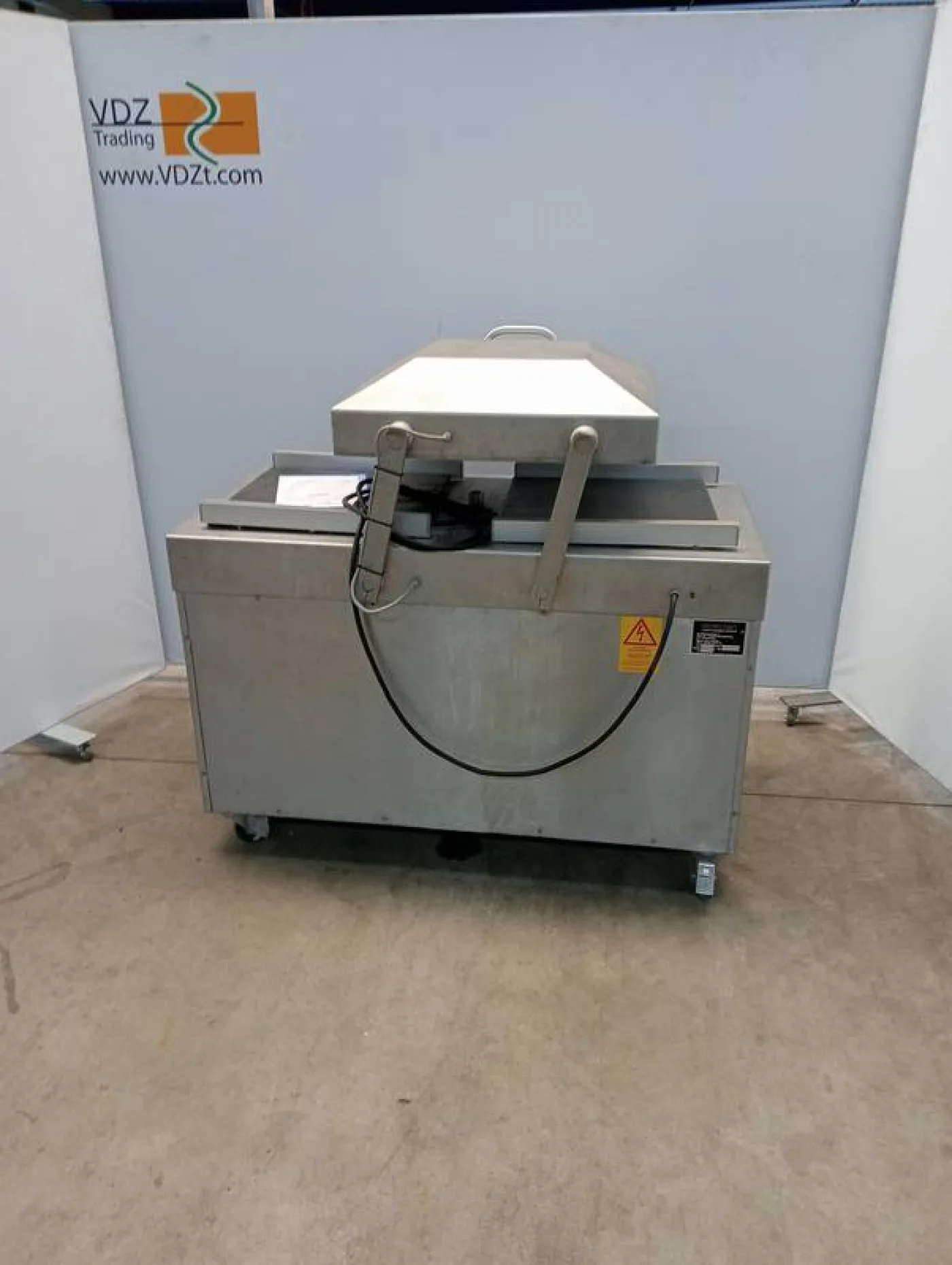 Double chamber vaccuum machine - 5