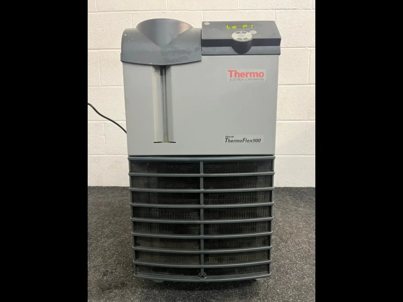 Neslab ThermoFlex 900 Recirculating Chiller
