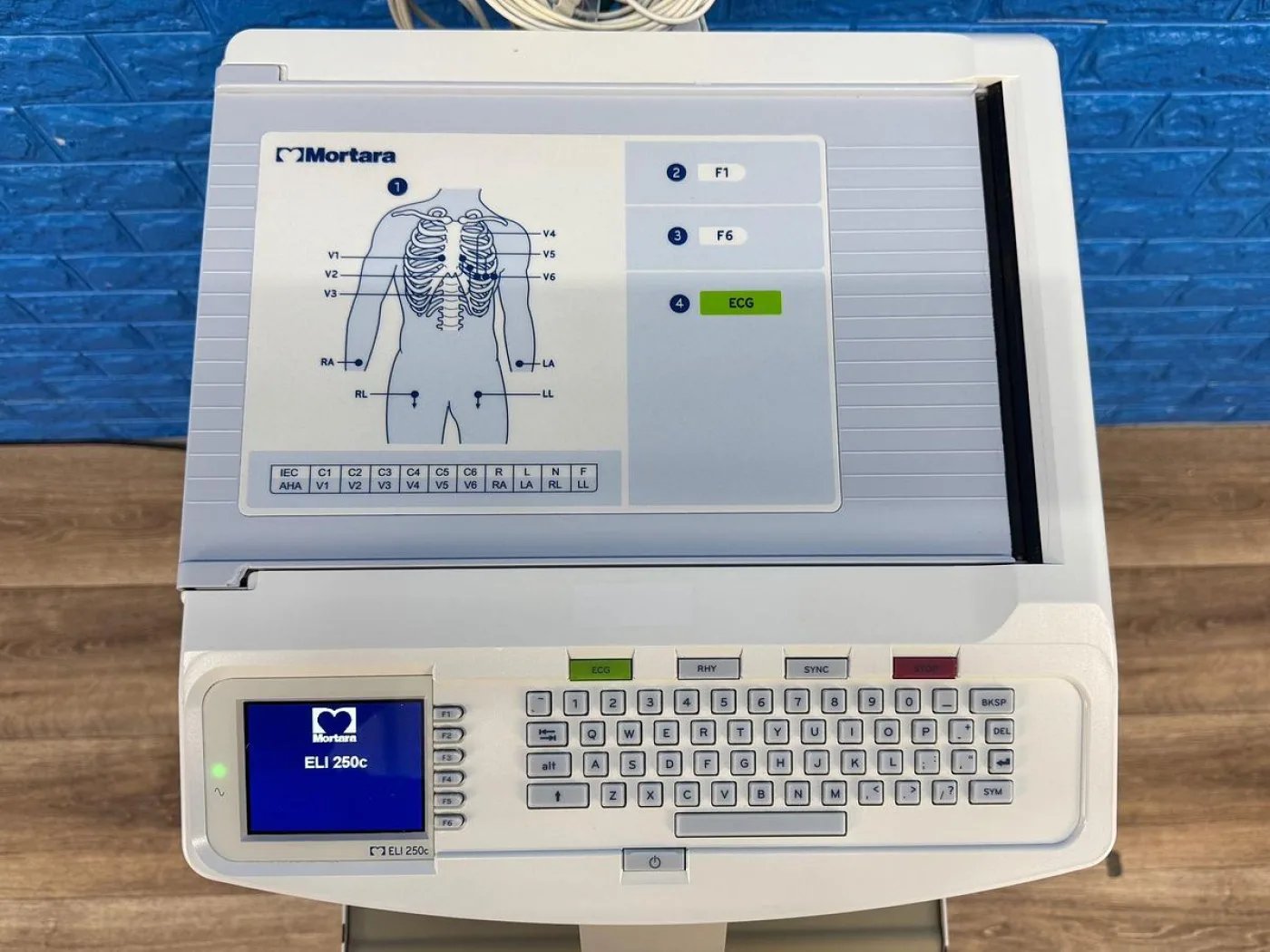 Mortara ELI 250c Electrocardiograph ECG REF: ELI250c-BCB-BAFAX - 3