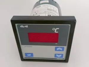 Eliwell Temperaturregler PT 100 Nr. EWPC800H