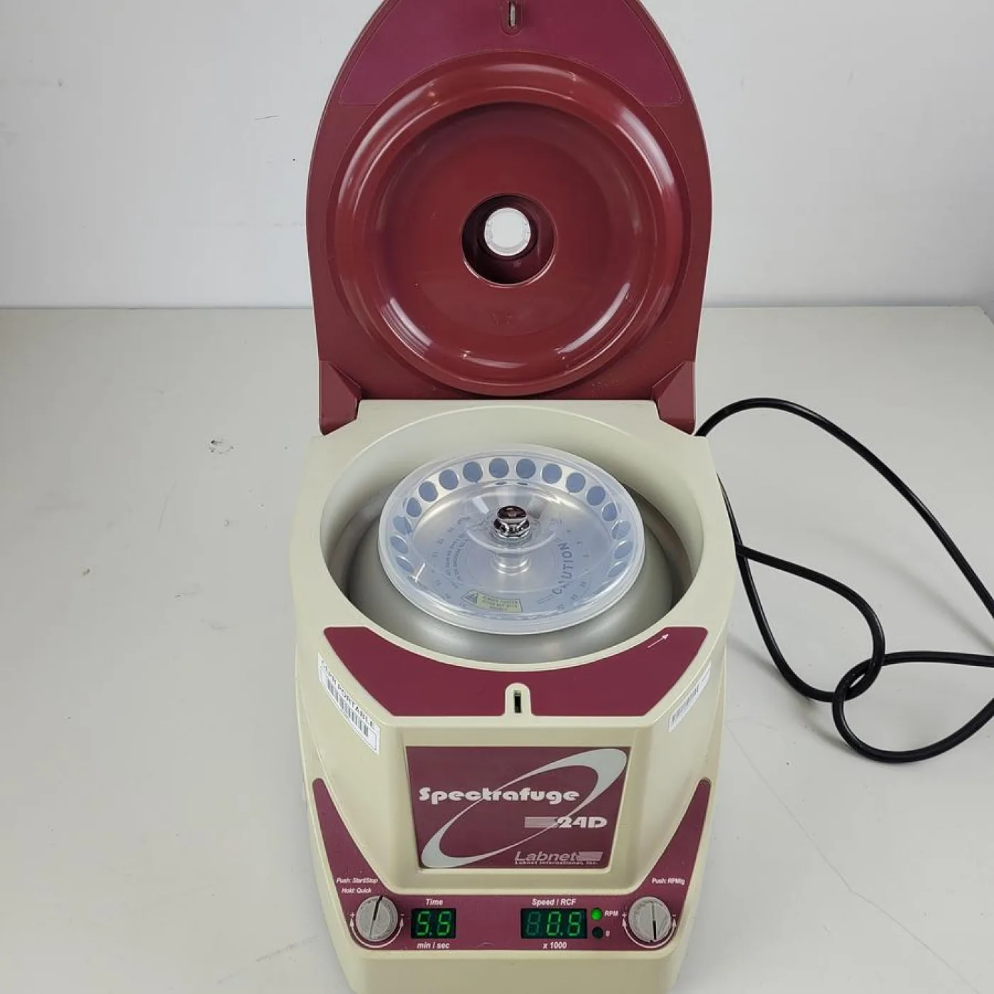 Labnet Spectrafuge 24D centrifuge - 3