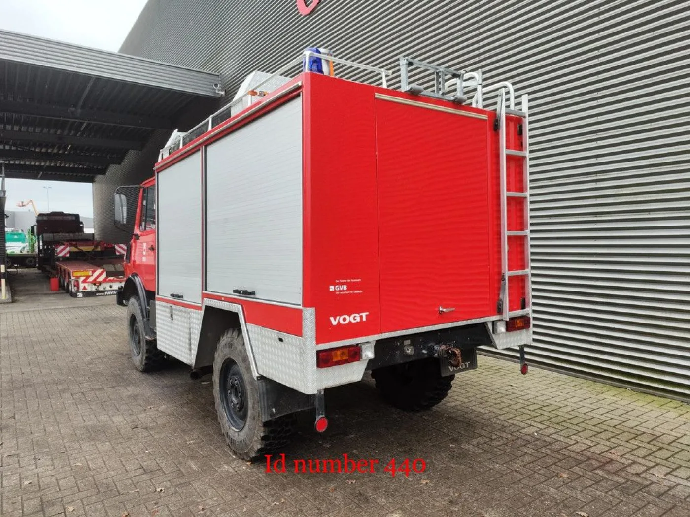 Unimog U 1250L 4x4 - 4