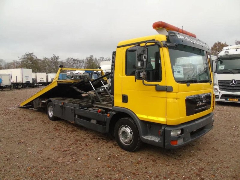 MAN TGL 8.180 + winch + MANUAL + EURO 5 + system working + platform 6 meter
