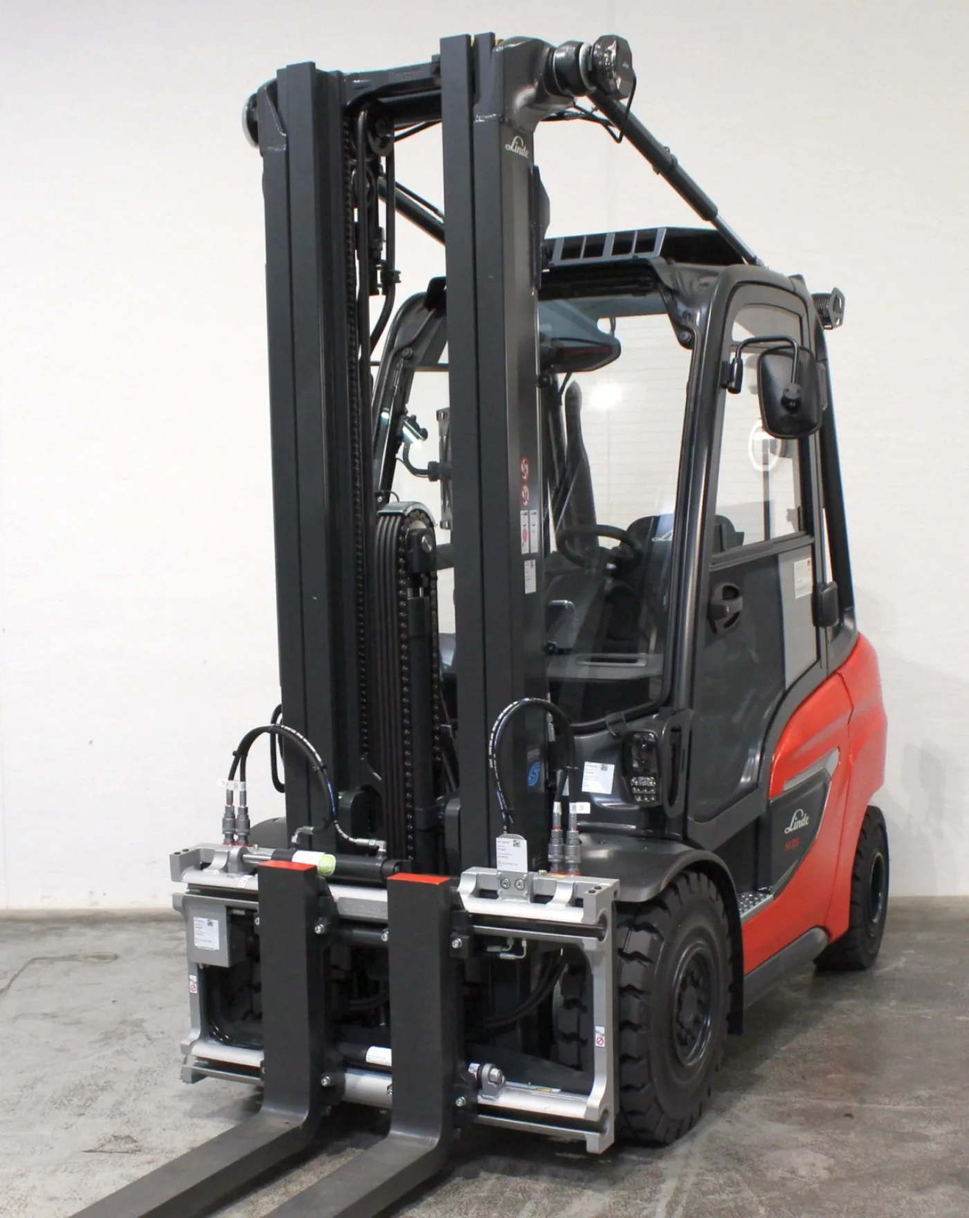 Frontstapler Linde H 35 D 1202 (2022) - 1