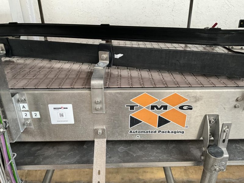 TMG Automated Verpackung TMG Automated Verpackung Förderband Belt from Depalletiser to Flasche Abfüllung Machine - Line 5