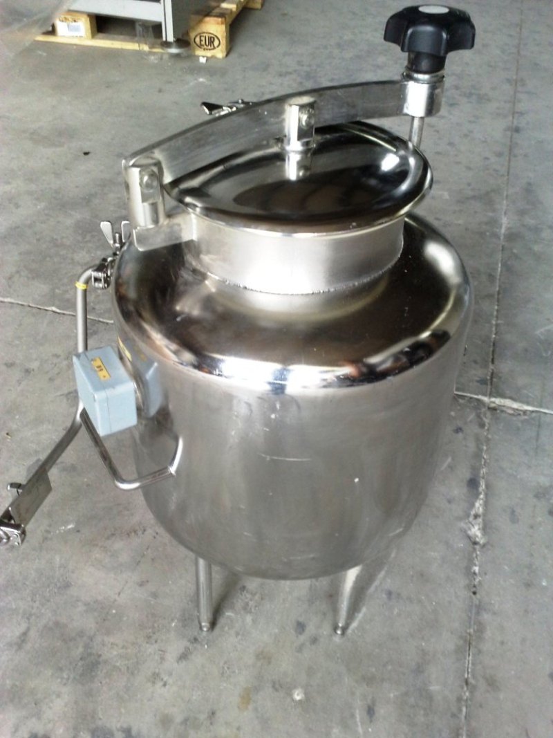 SERBATOIO IN ACCIAIO INOX CON AGITATORE E SPRAYBALL CAPACITÀ 20 LT