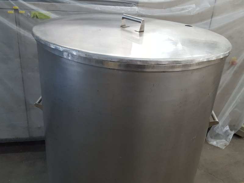 SERBATOIO CARRELLATO – 250 LT