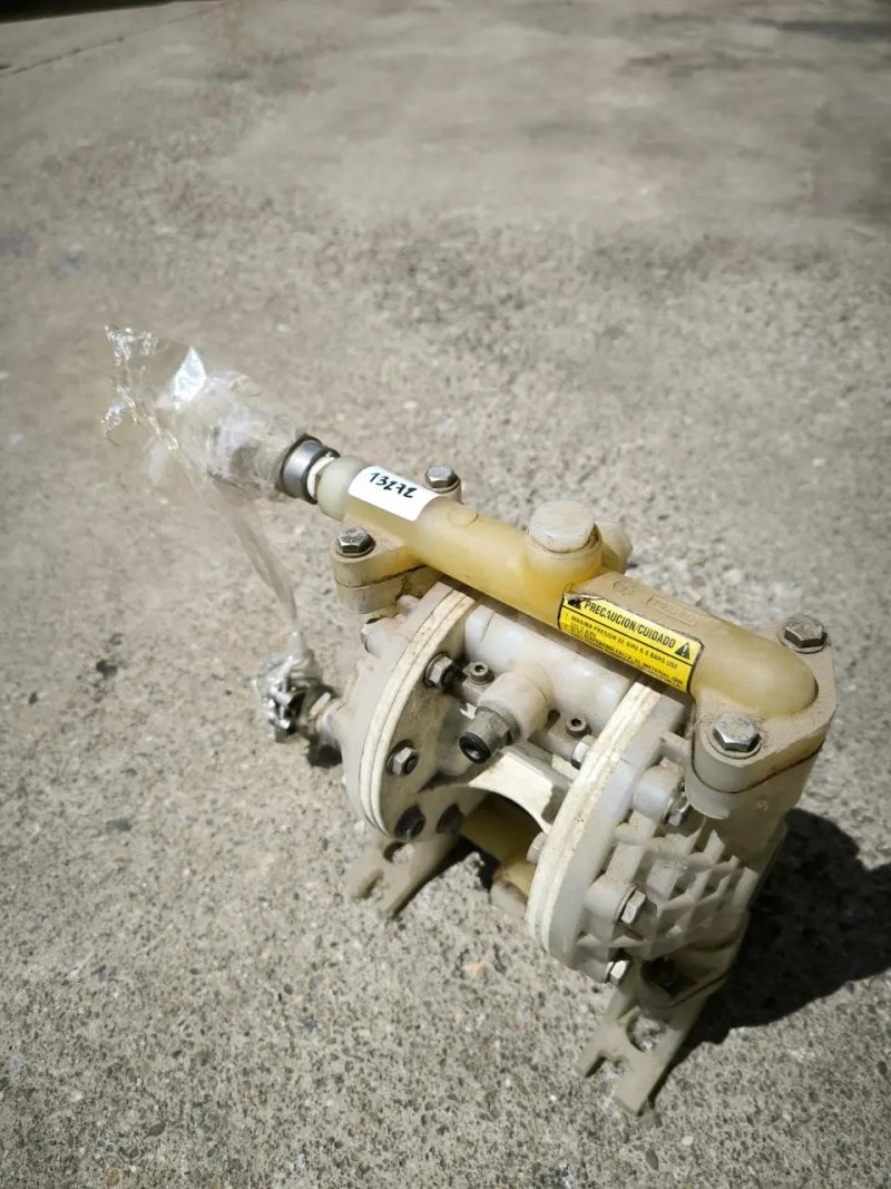 VERSAMATIC PNEUMATIC PUMP