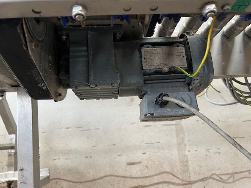 Wrightfield Powered Roller Conveyor