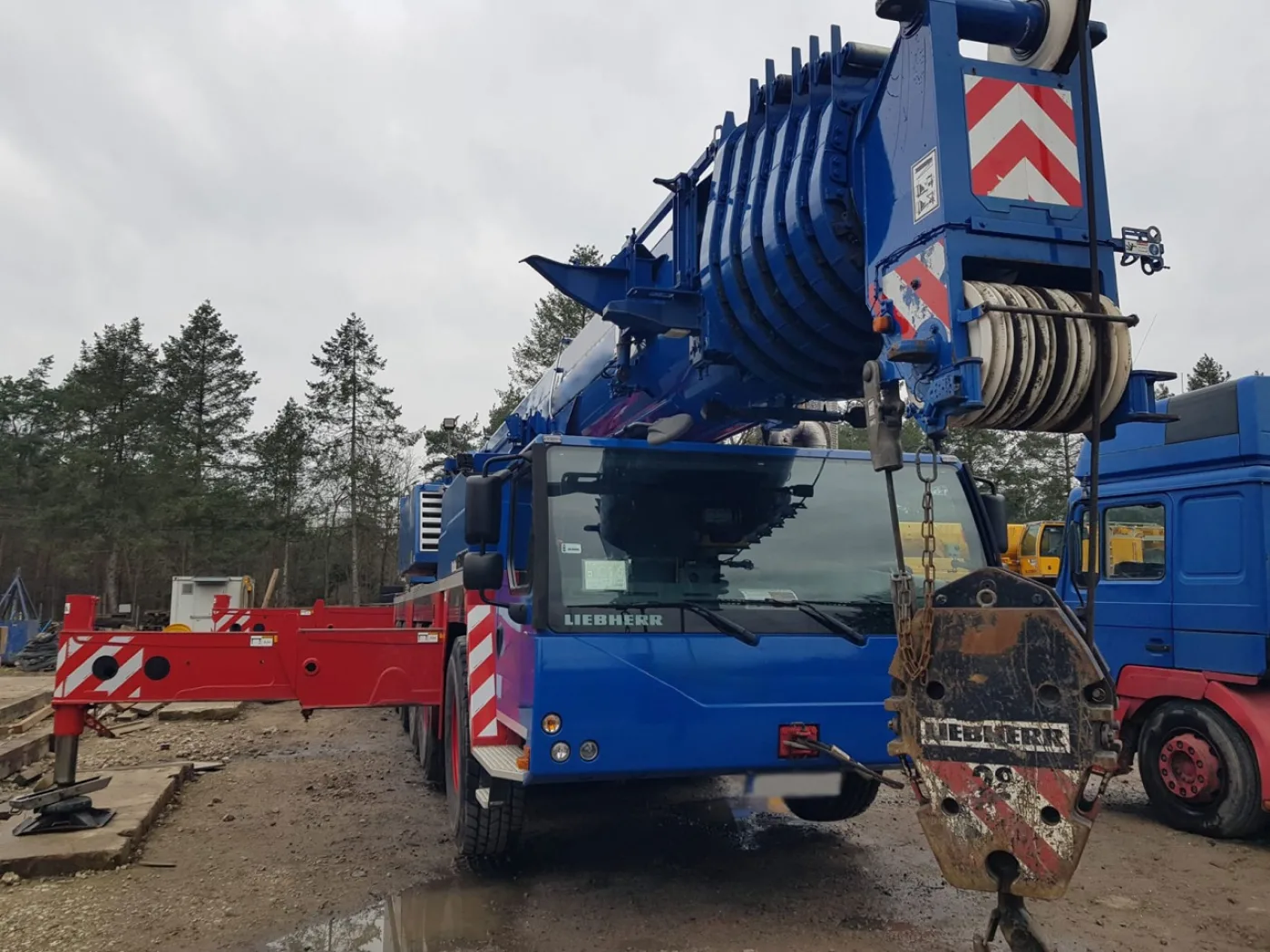 Grove GMK 5275 Mobile Crane - 8