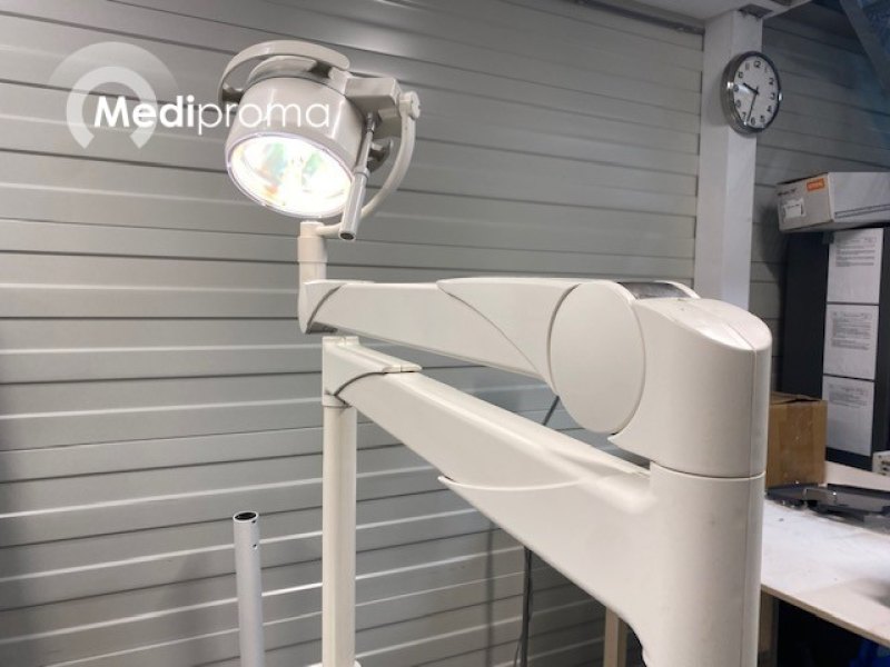 Dr Mach 130F Exam light