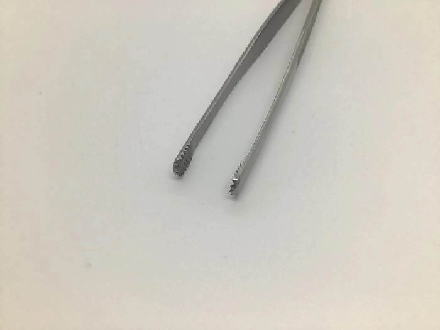 GB Medical Oval Toothed End 150mm - 2