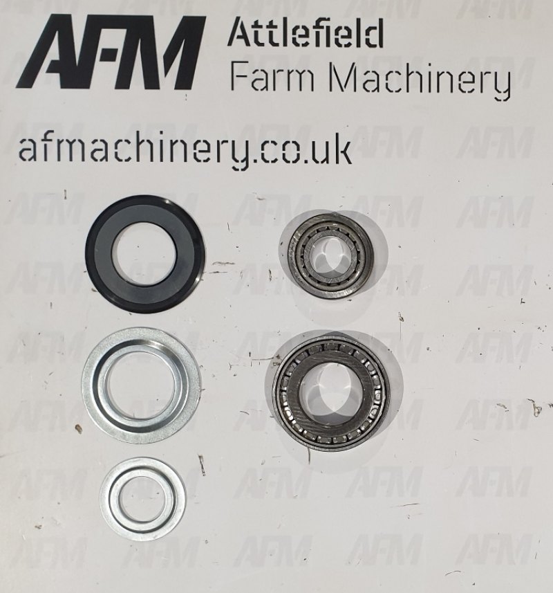 Spearhead 460, 620, 820 wheel bearing 4770660, 4770659 and seal 4770661 Stub Axle bearing set Kit