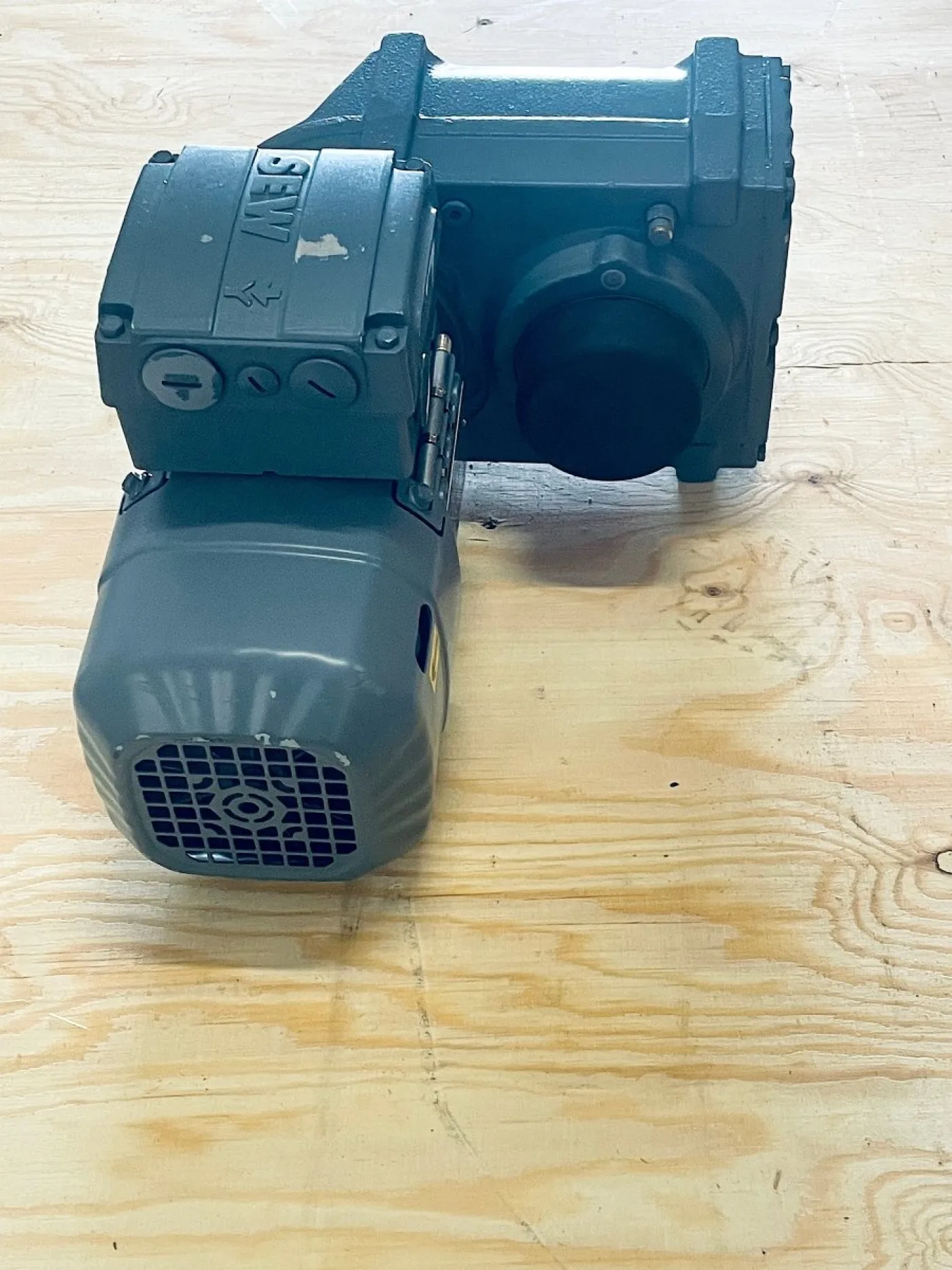 SEW-EURODRIVE Getriebemotor FH47/GDRS71S6BE05HR/ISU/TF - 3