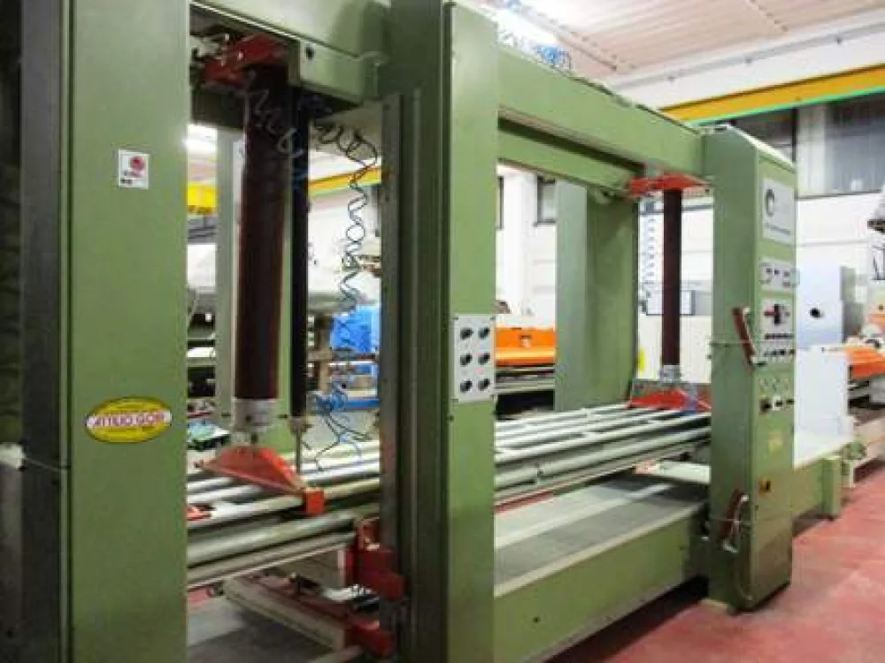 STRETTOIO COMIL MOD. CF2000 ELECTRONIC