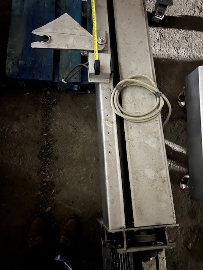 Tote Bin Hoist – Adjustable Height