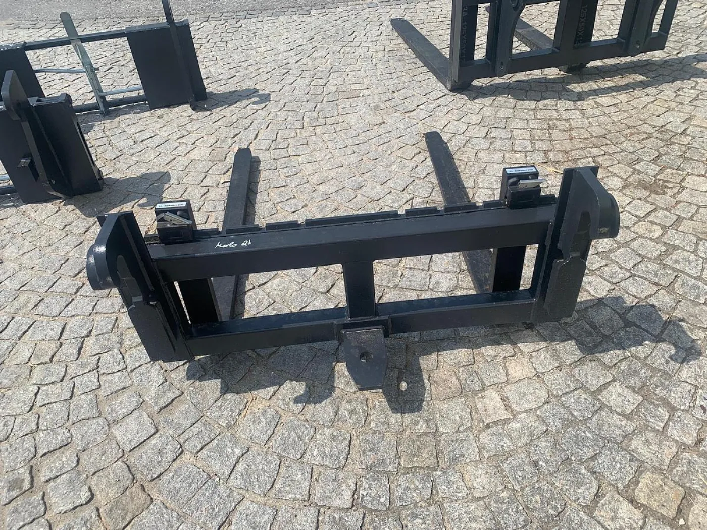 BIG Palettengabel 120cm mit Merlo ZM2 2 Tonnen - 3