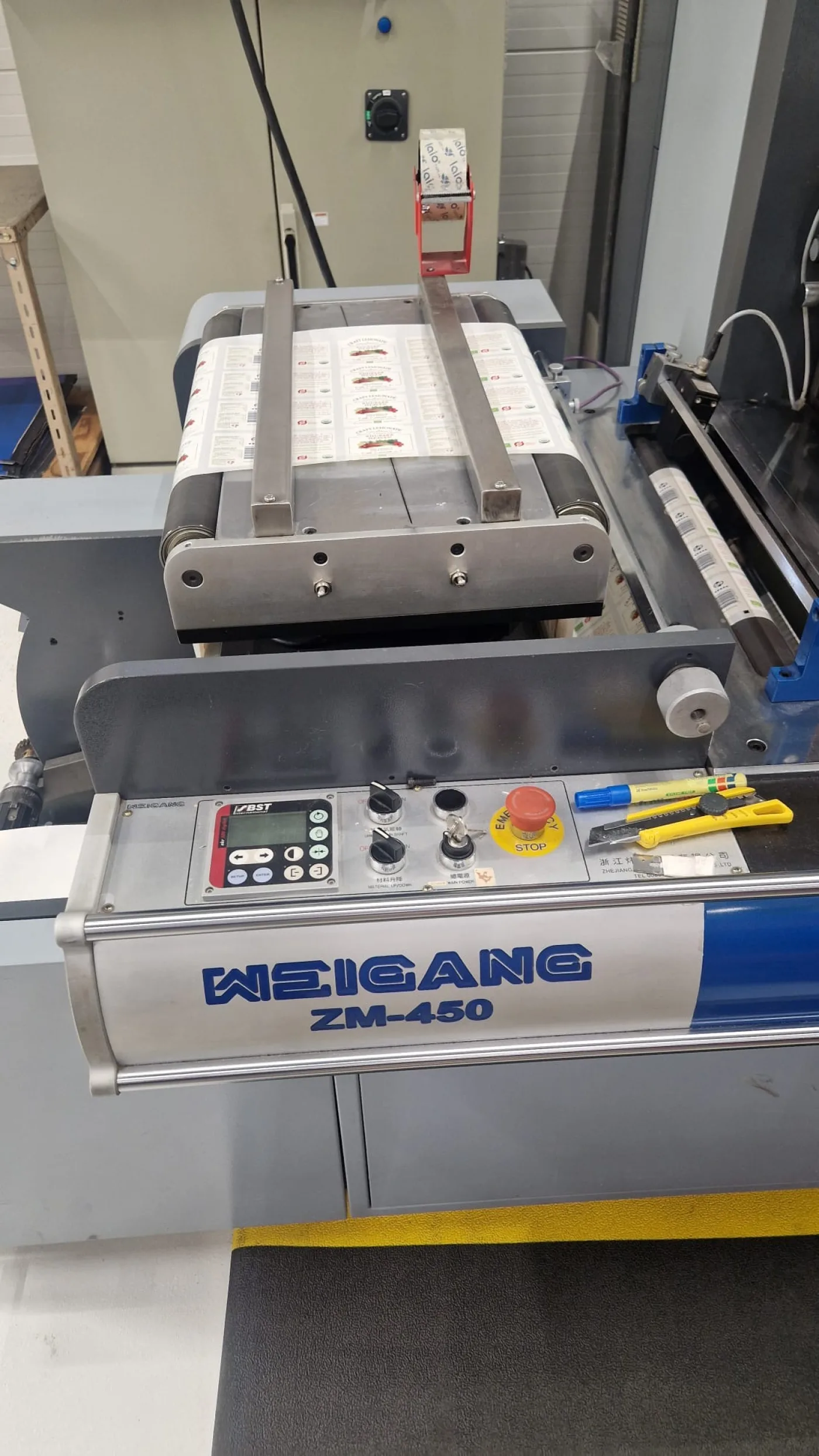 Weigang ZM-450 Rotary/Semi-Rotary Die Cutting Machine - 3