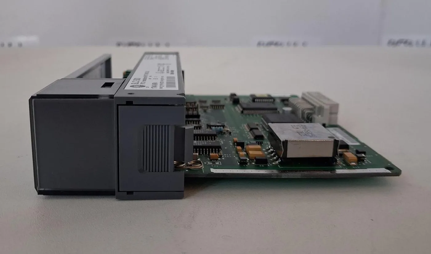 Allen-Bradley SLC 500 1746-NR4 RTD Resistance Input Module - 8