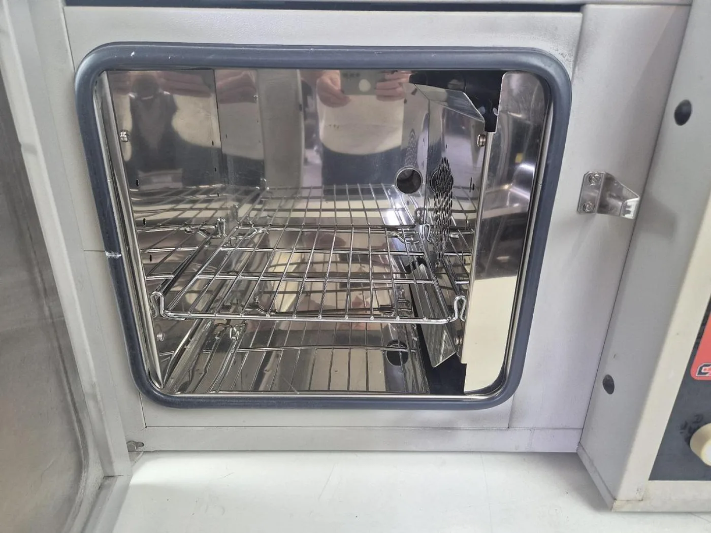 Carbolite PF30 Oven - 5