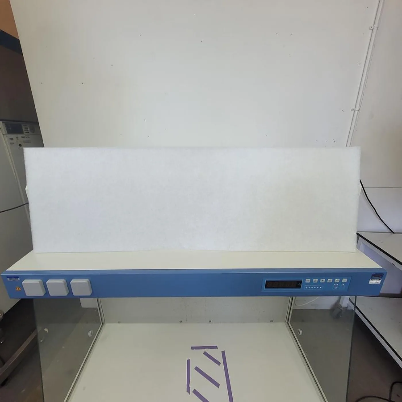 Thermo Scientific Heraguard ECO 1.2 Laminar Flow Clean Bench - 6