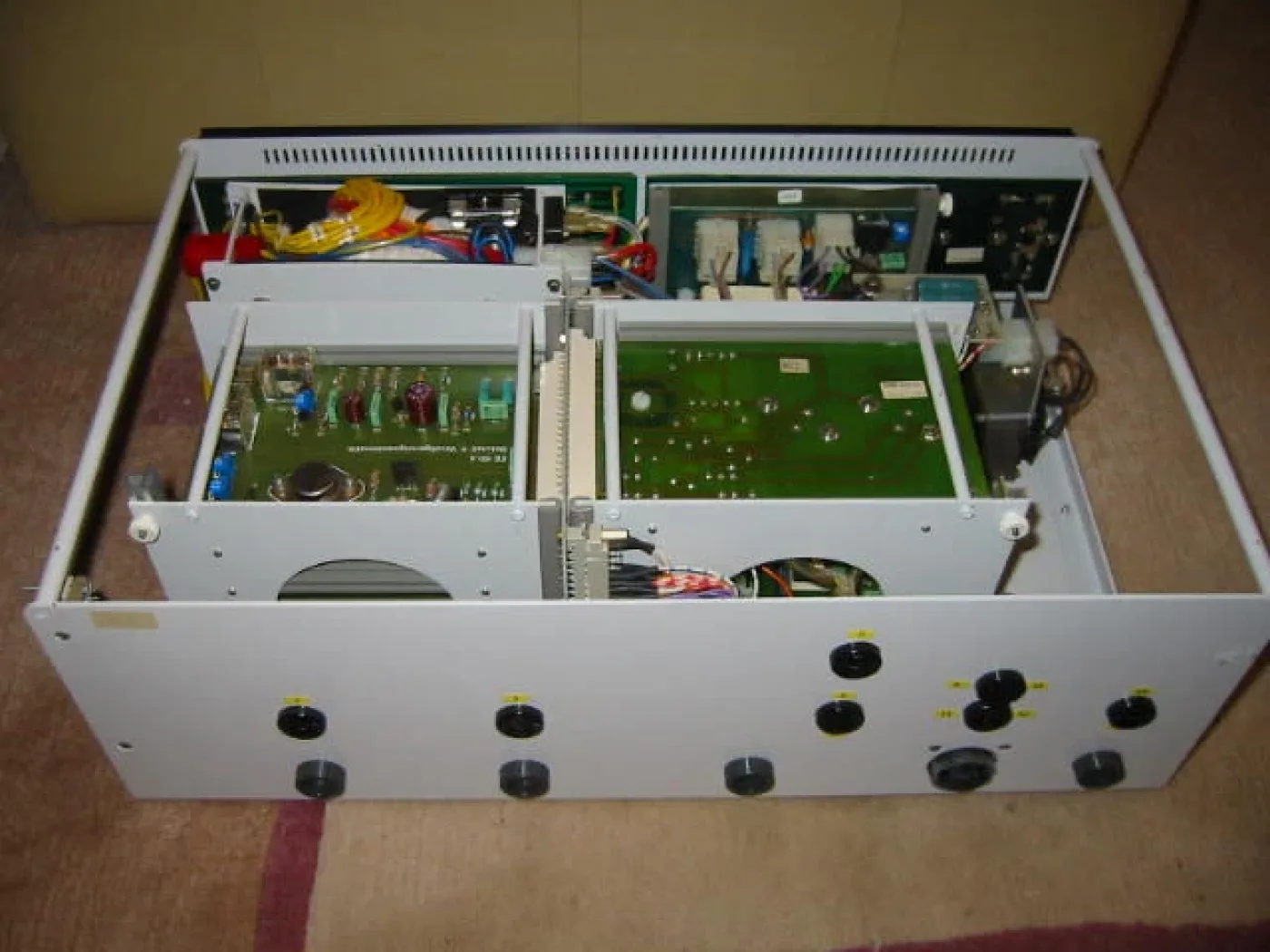 Erbe UWB 400 HF-Chirurgiegerät - 1