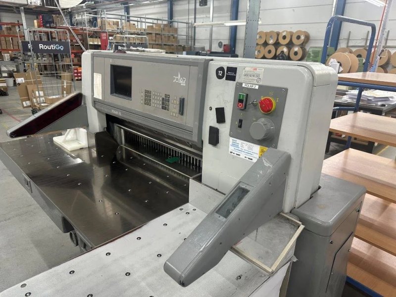 Polar 92 E cutting machine