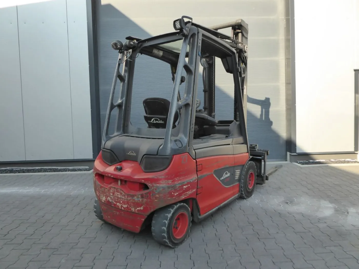 Linde E30-01 - 8