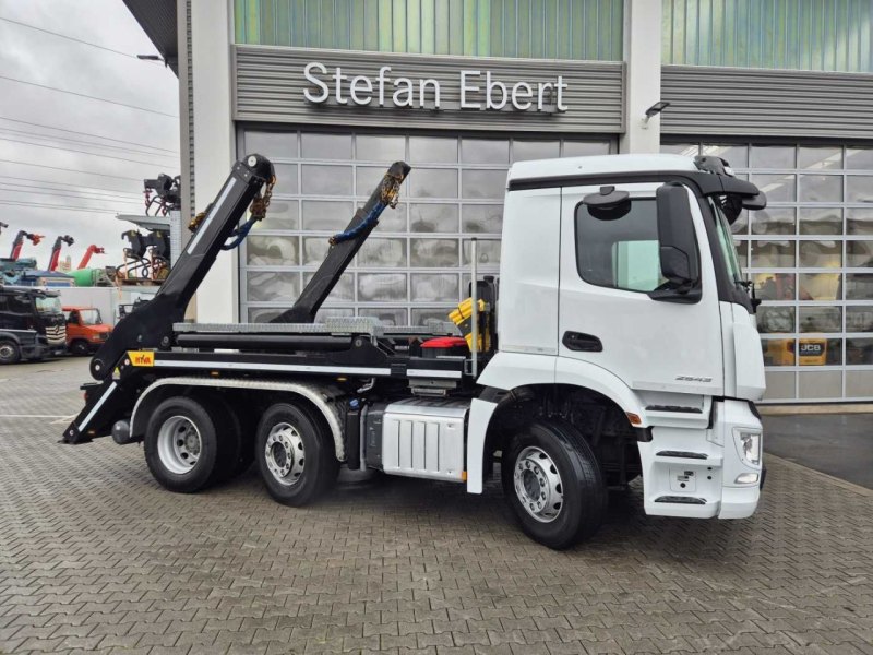 Mercedes Benz Arocs 2543 L 6x2/4 Hyva TS 2018 TAZ Funk