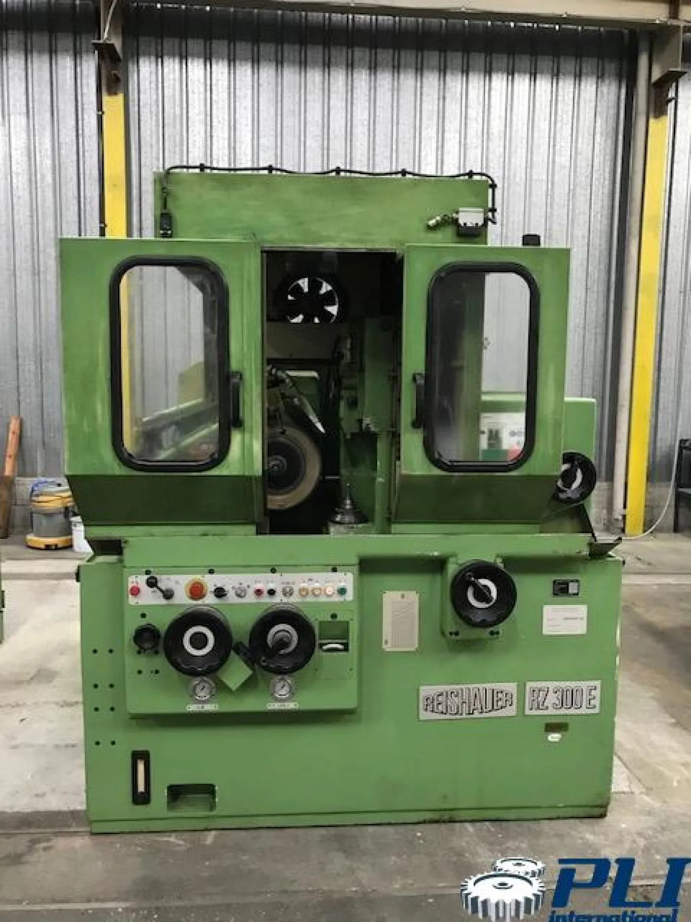 Gear grinding machine – Reishauer RZ 300E - 1