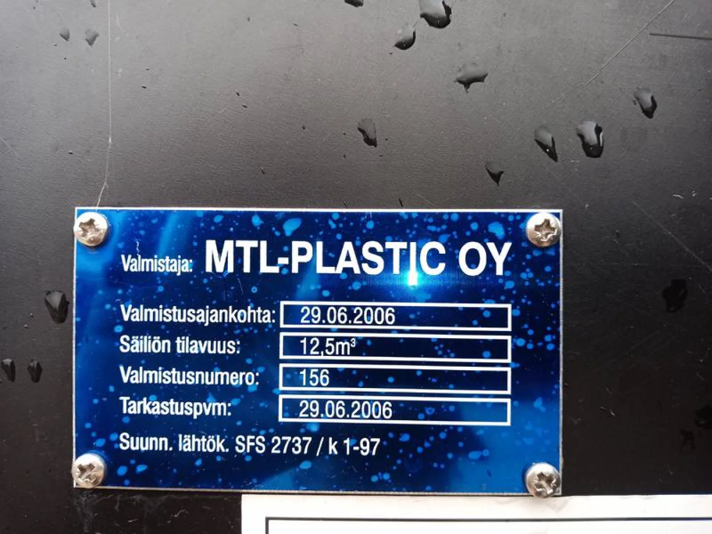 Tank plastic - 4