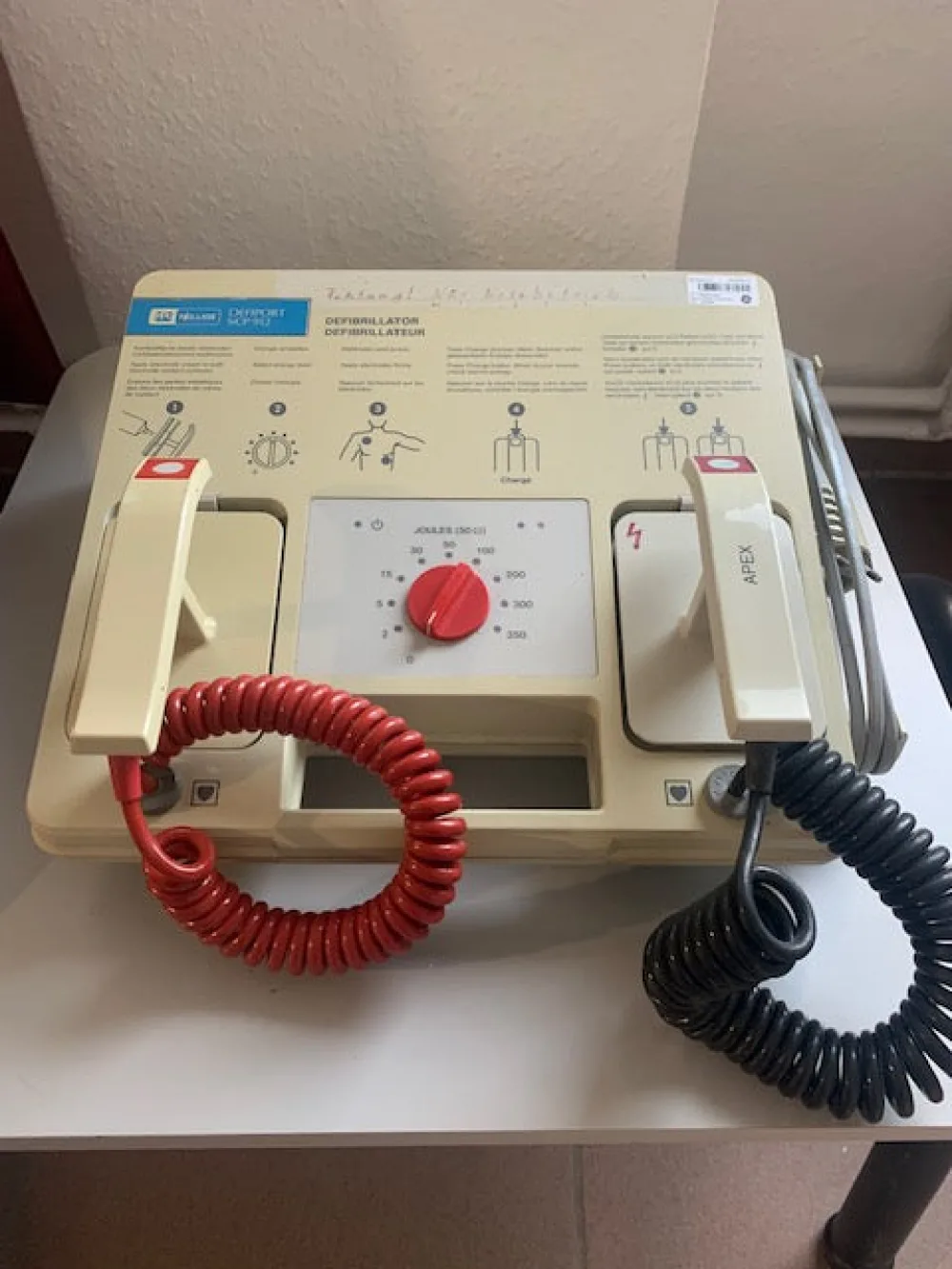 Maequette/Hellige SCP-912 Defibrillator
