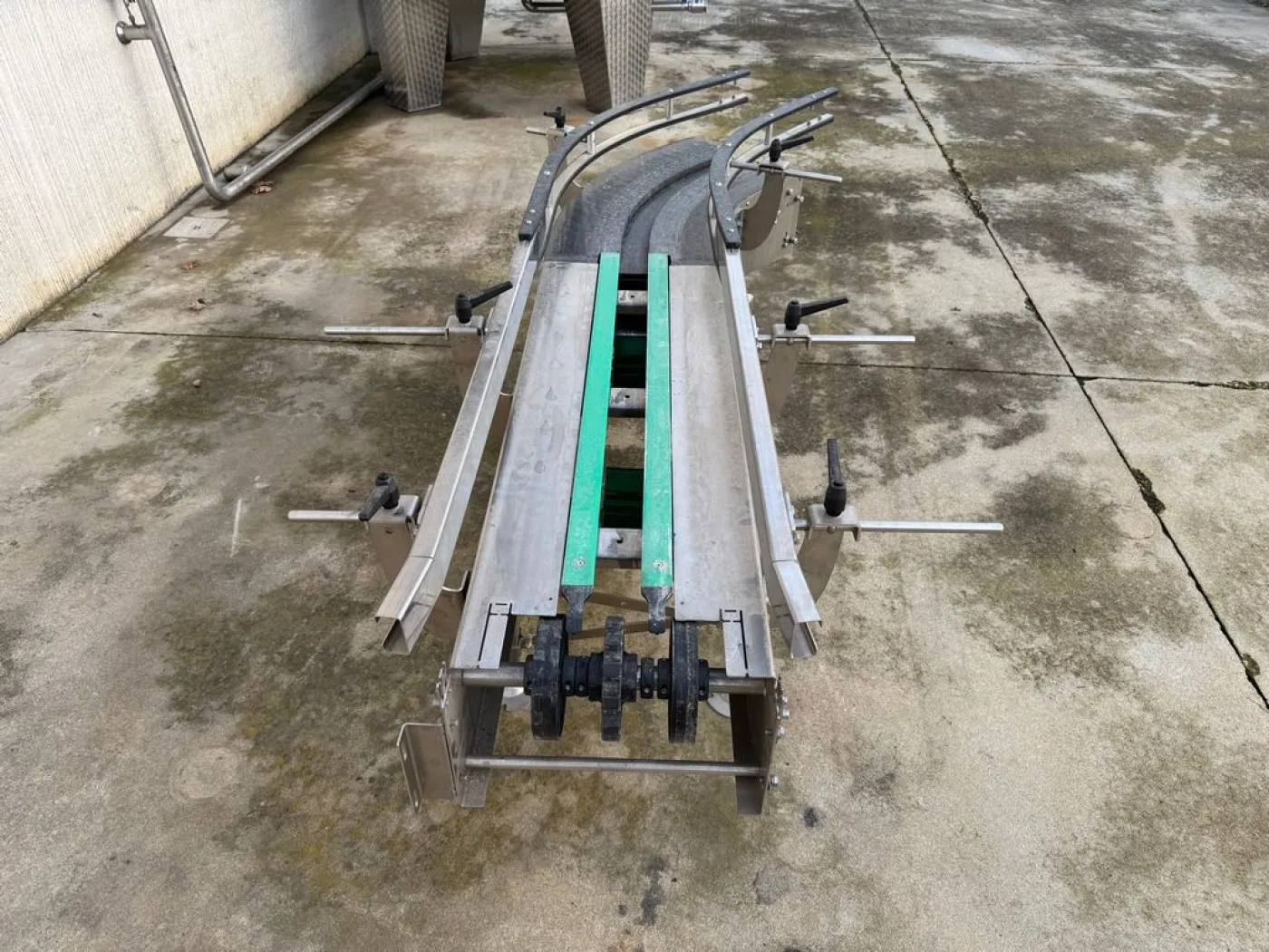 CHAIN-DRIVE ROLLER CONVEYOR WITH CURVE IN STAILESS STEEL, SECOND HAND EQUIPMENT - 2