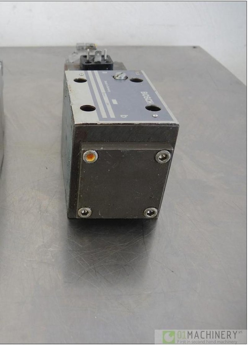 2010 BOSCH 0 811 403 001 AI1751