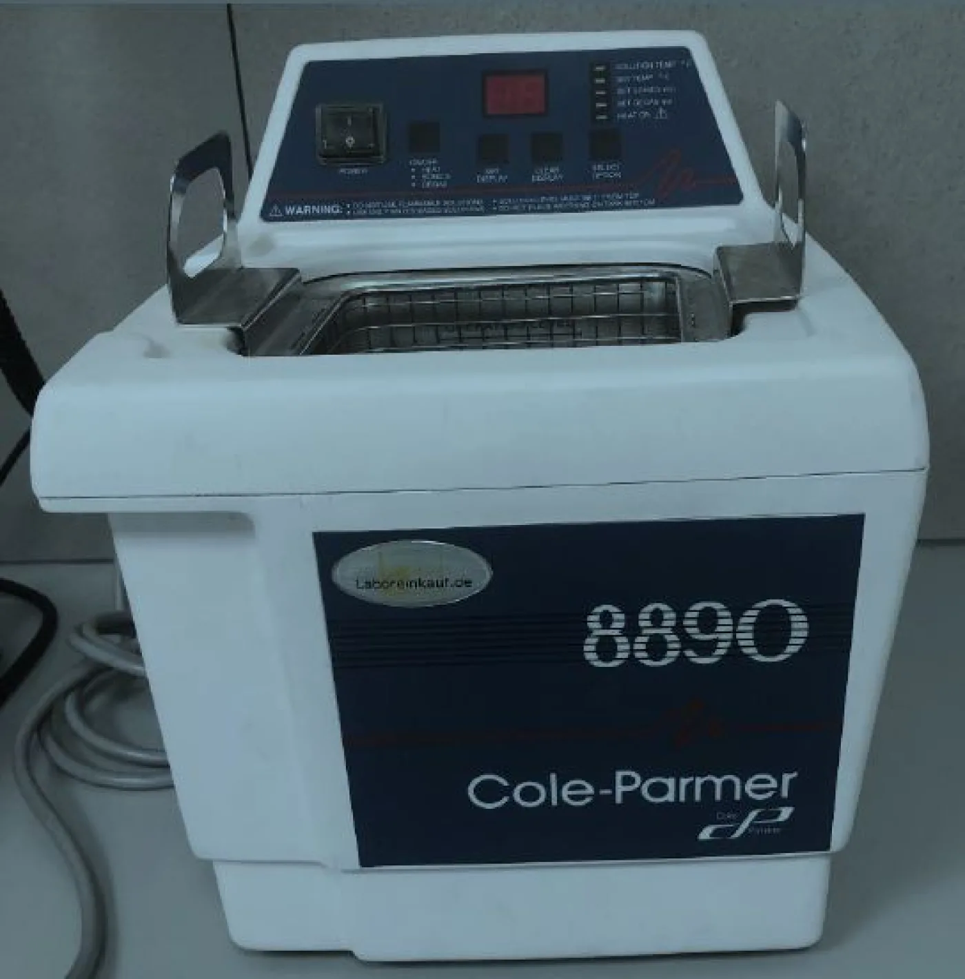 Cole-Farmer - 8890 E-DTH Ultrasonic bath cleaner for small parts - 2