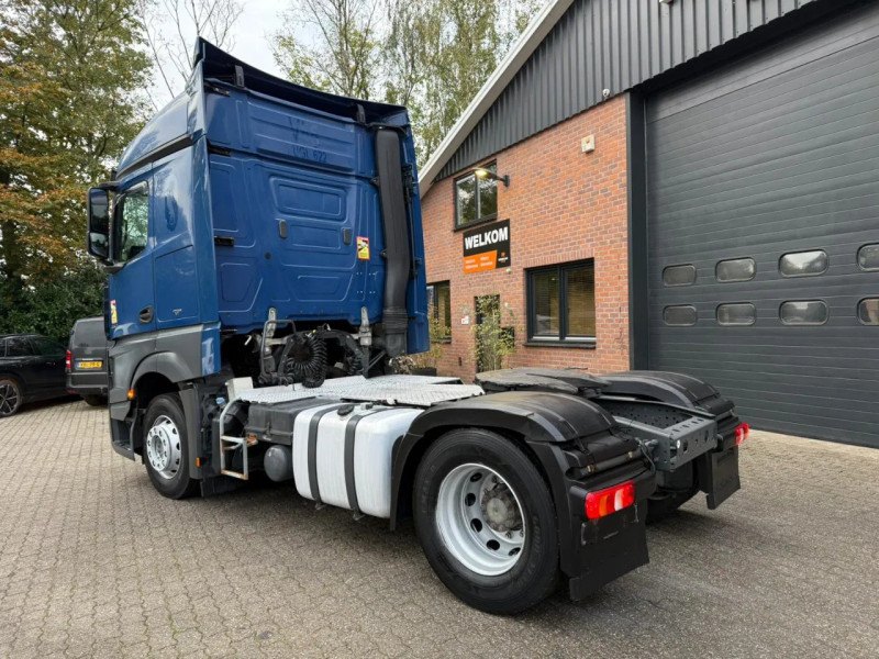 Mercedes-Benz Actros 1940 4x2 Streamspace Spoilers 663,325 km