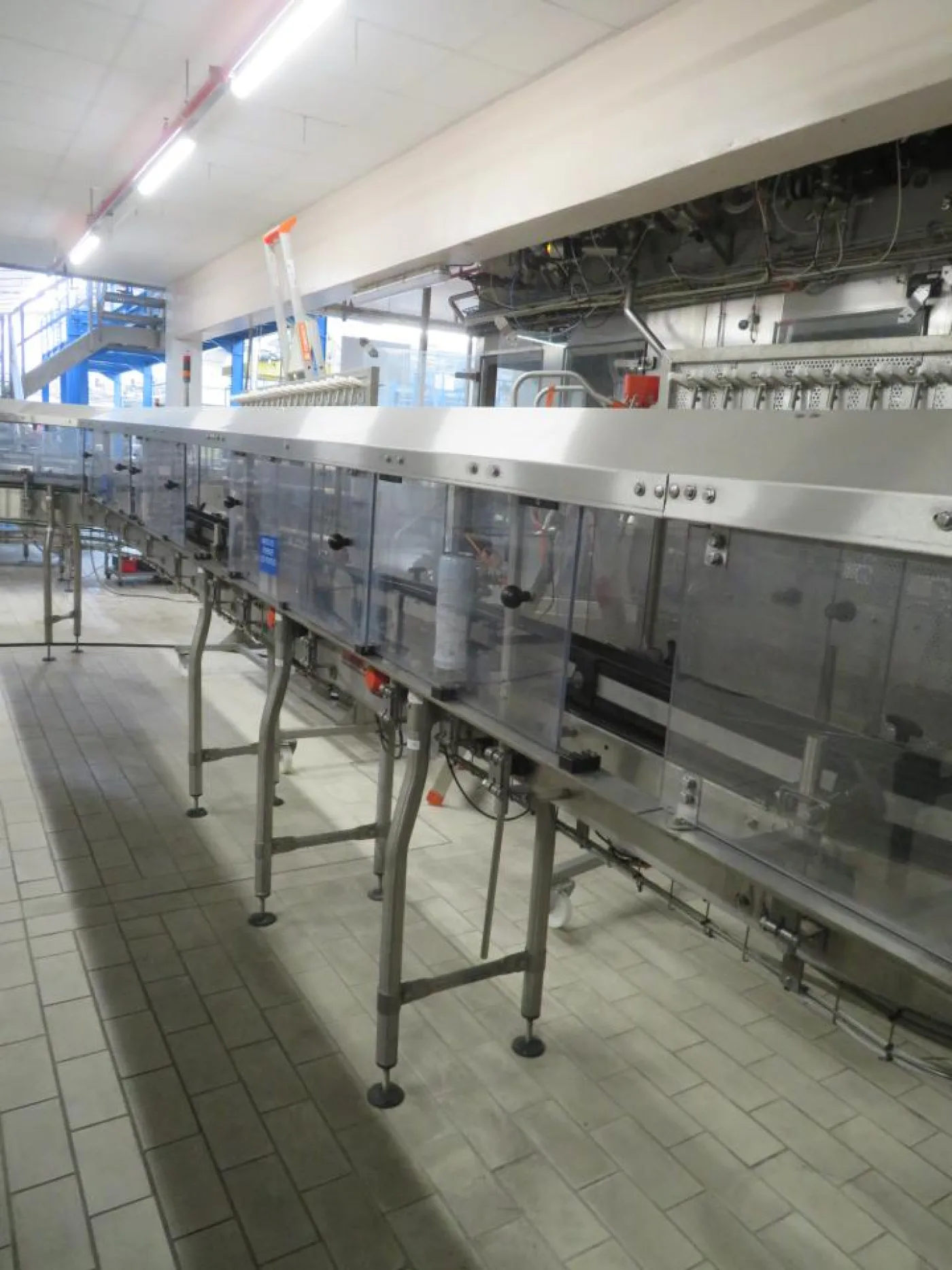 2015 Sipac Sipac 010 011 In Alimentation Convoyeur Belt System for Bouteille Remplissage Machine - Line 4 - 3