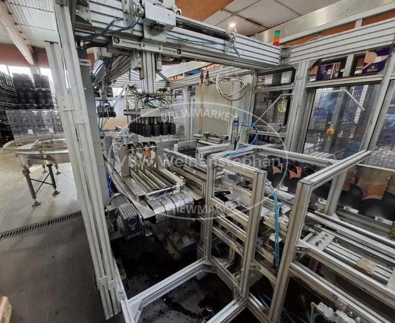 Repacking machine
