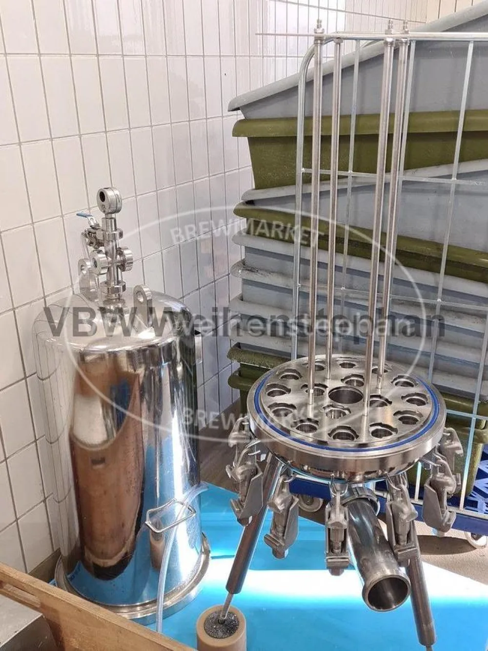 Trap filter housing