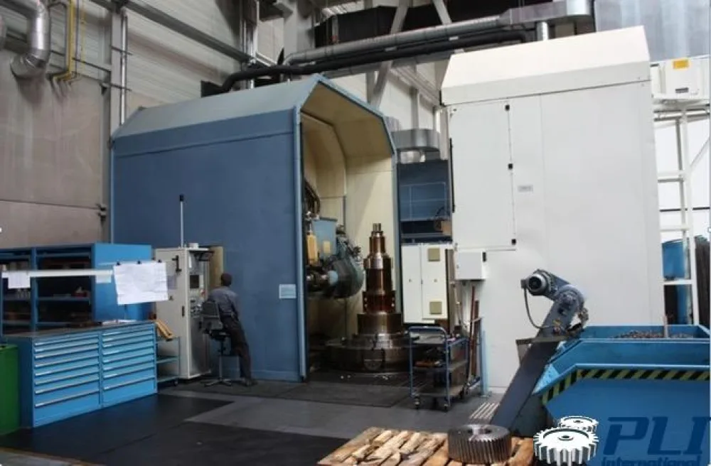 CNC Gear Hobbing Machine – LIEBHERR LC3002