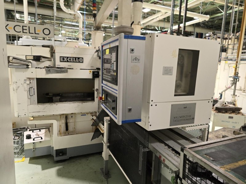 CNC Spline Rolling Machine – EXCELLO XK237