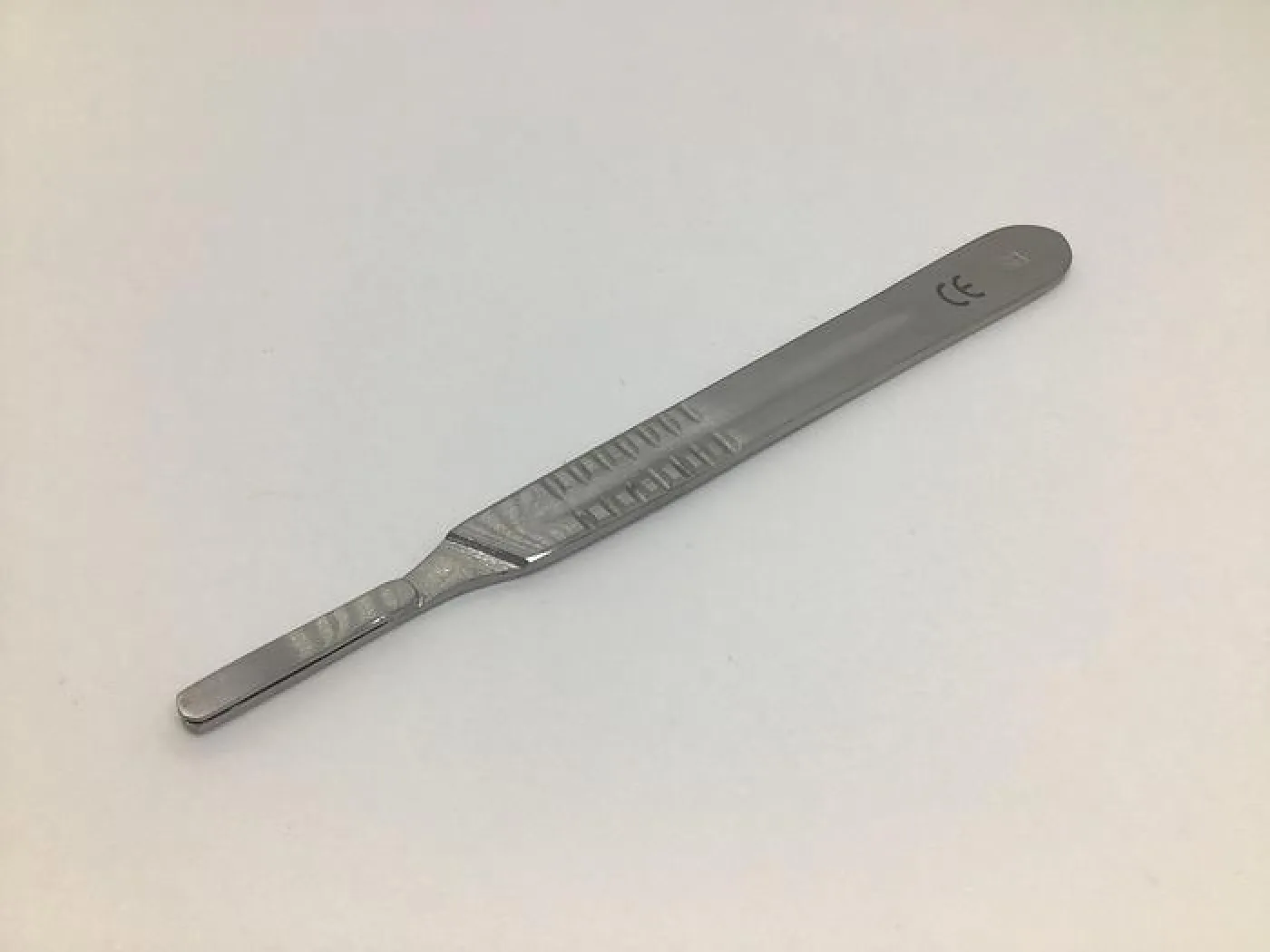 GB Medical Blade Handle No 4 - 1