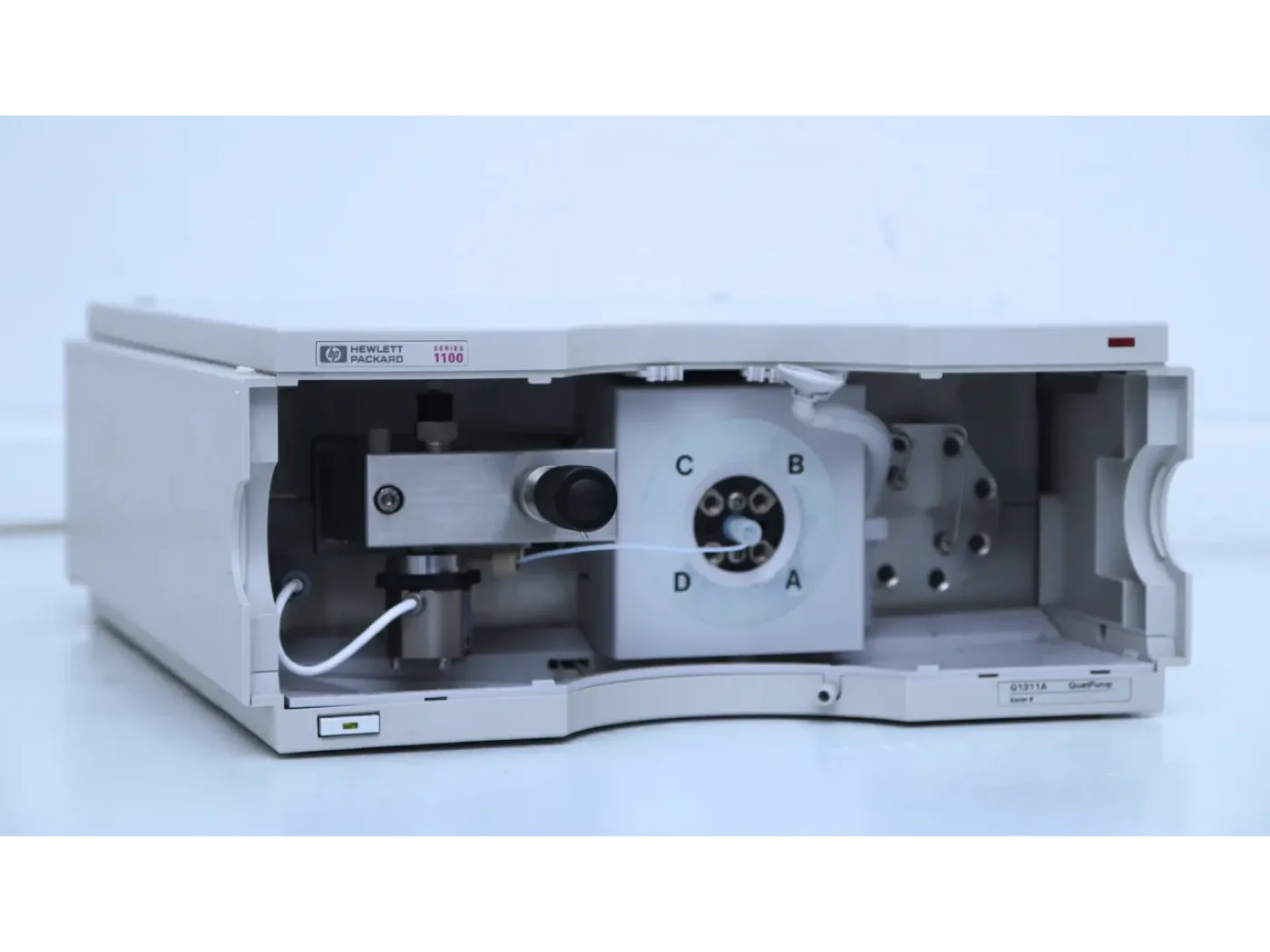 HP Agilent G1311A Quat Pump 1100 Series - 2